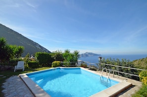Villa, fumeur