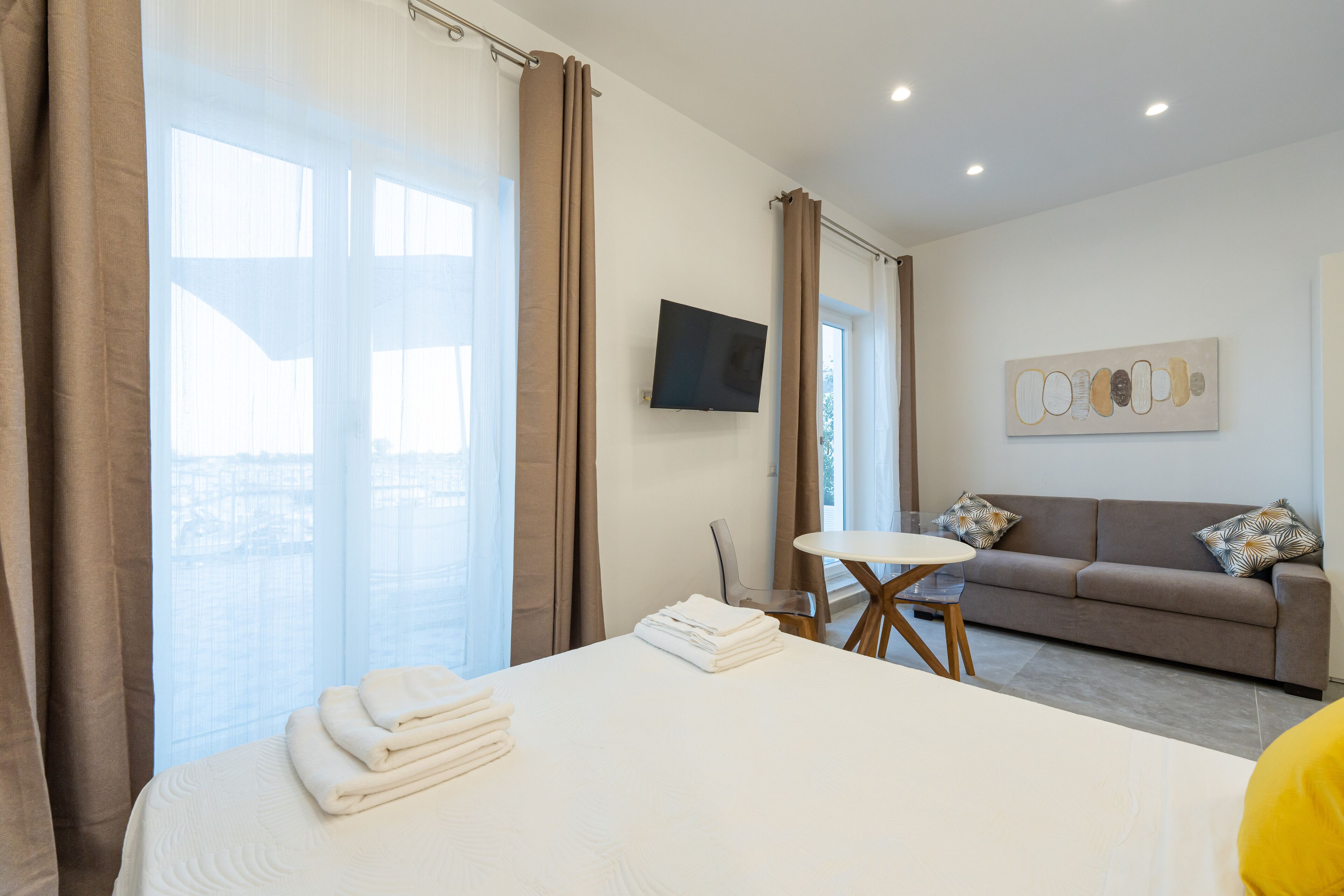 Estudi en suite Deluxe | Roba de llit d'alta qualitat, wifi gratuïta i roba de llit 