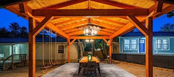 Affordable close to downtown ~ 2bd, 1 bath - dog friendly