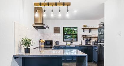 Affordable close to downtown ~ 2bd, 1 bath - dog friendly