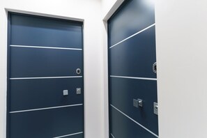 Interior - GuestHost - Abyss Room x2 one step away from the sea (Trani)