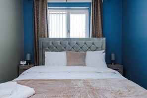 4 bedrooms, iron/ironing board, free WiFi, bed sheets - Immaculate 4-bed House in Manchester (Manchester)