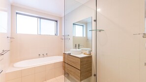 Bathtub, hair dryer