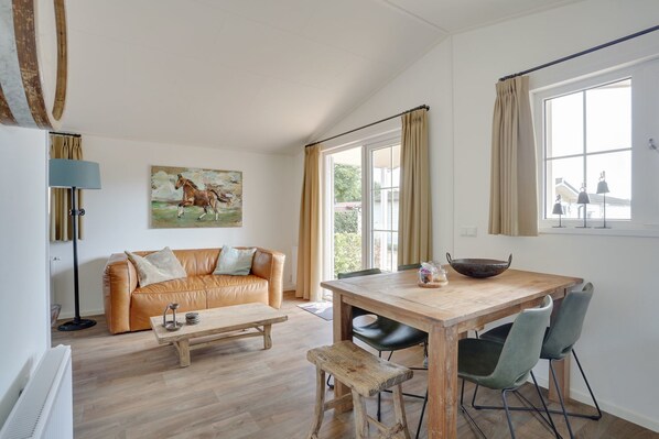 Interior - Cozy 4- to 5-person forest cottage (Uden)