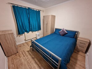 2 chambres, accĂšs au Wi-Fi (inclus), literie fournie