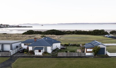 Stanley Beach House with Stunning Views of the Nut!