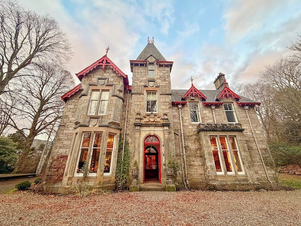 Front of property - Birchwood Pitlochry (Pitlochry)