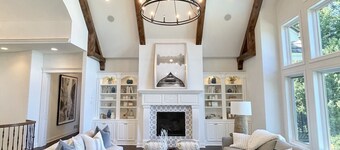Lake Minnetonka, Maple Ridge Manor-Sleeps 18, Lake, Dock & Private Pool & spa