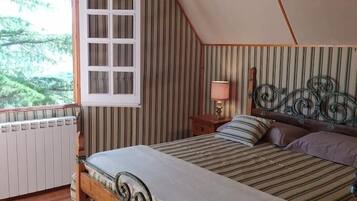 5 chambres, bureau, draps fournis