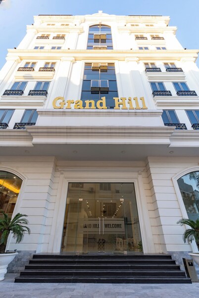Grand Hill Apartment & Hotel