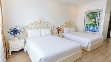 Dundyner, senger med Select Comfort-madrass og safe på rommet