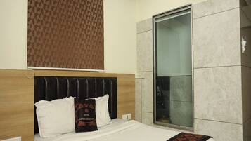 Standard Room | Soundproofing, bed sheets