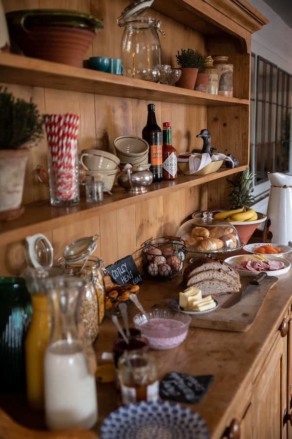 Bao gồm bữa sáng kiểu Âu hàng ngày