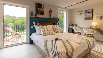 Quarto quádruplo família, sacada, vista para o lago | Wi-Fi de cortesia