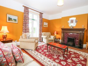 Cottage | Living area - High House (Norwich)