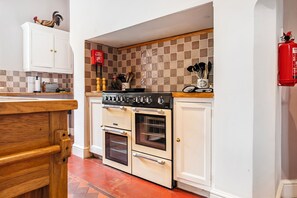 Fridge, dishwasher, cookware/dishes/utensils