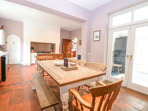 Cottage | Dining - High House (Norwich)
