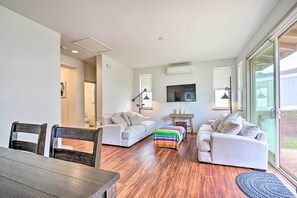 TV - Modern Waianae Home w/ Mountain & Valley View (Waianae)