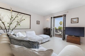 Villa, Smoking | 7 bedrooms, iron/ironing board - Villa Amore in Castellammare di Stabia (Castellammare di Stabia)