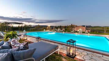 Villa, Smoking | 3 bedrooms, WiFi