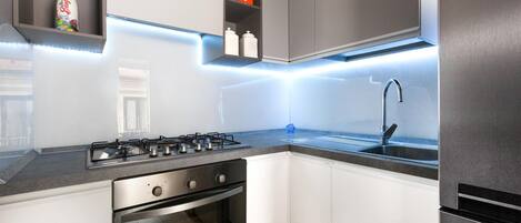 Apartment, Smoking | 3 bedrooms