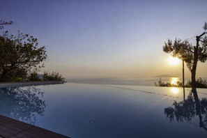 Villa, Raucher | 4 Schlafzimmer, Schreibtisch, WLAN