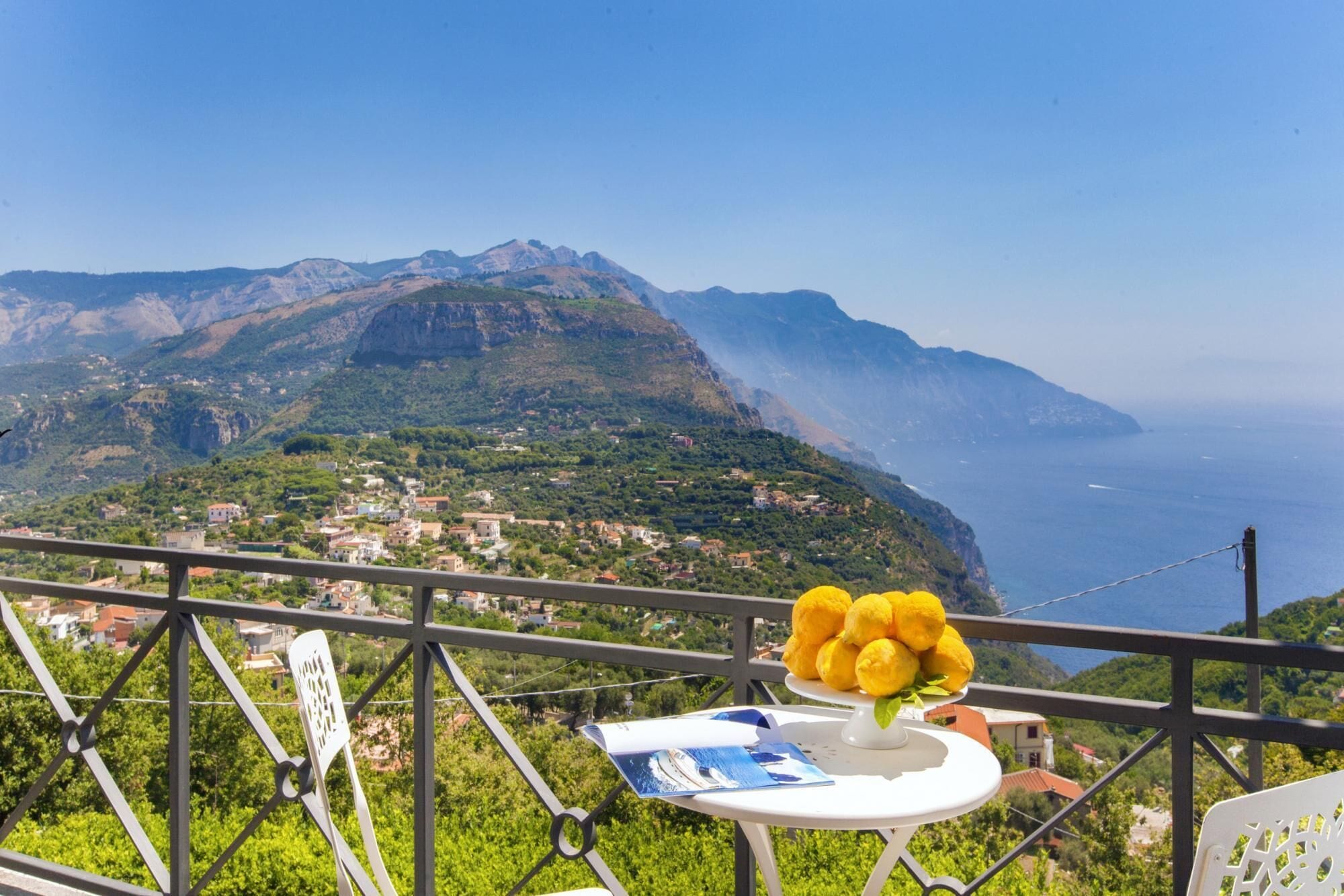 Vila, Boleh Merokok | 10 kamar tidur, meja kerja, dan Wi-Fi