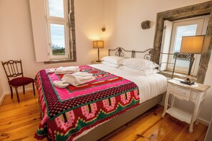 1 bedroom, in-room safe, iron/ironing board, free WiFi