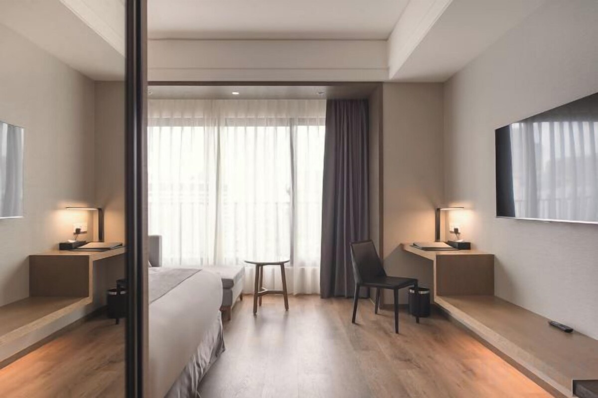 Brankas, kedap suara, tempat tidur bayi gratis, dan Wi-Fi gratis