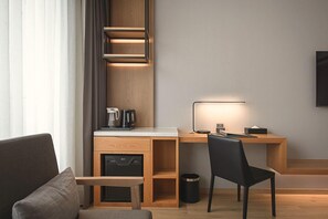 华丽四人房 | 客房内保险箱、隔音、免费婴儿床、免费 WiFi