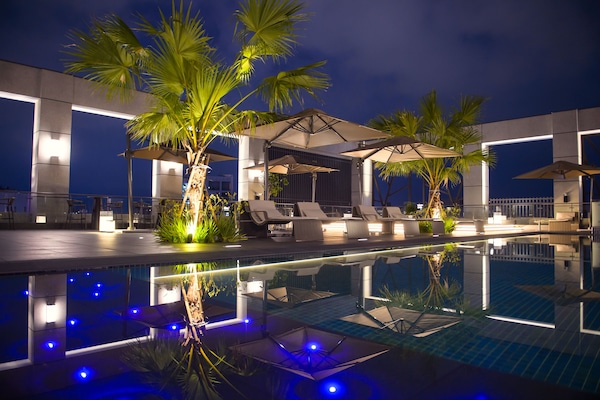 Outdoor pool, pool loungers