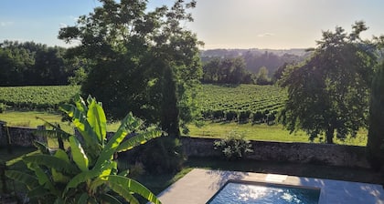 Très beau domaine avec piscine et parc arboré