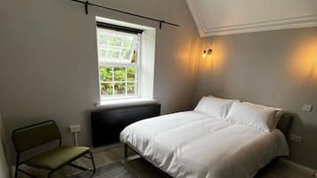 3 habitaciones, escritorio, cuna de viaje y wifi gratis