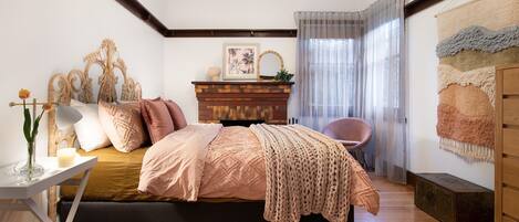 4 bedrooms, Internet, bed sheets