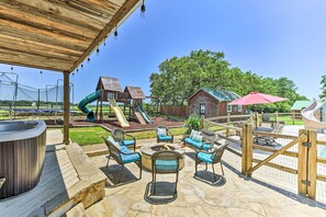 Children’s area - 2 Home Retreat on 29 Acres: ‘Sunset Ranch’ (Sunset)