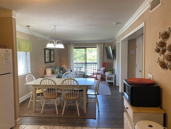 Téléviseur, lecteur de DVD