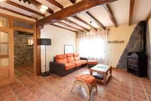 TV - Erribera - baskeyrentals (Berriatua)