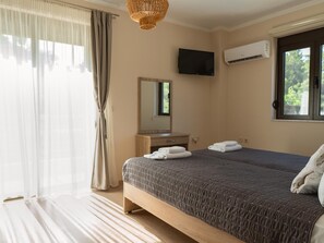 4 chambres, fer et planche Ă repasser, Wi-Fi gratuit, draps fournis