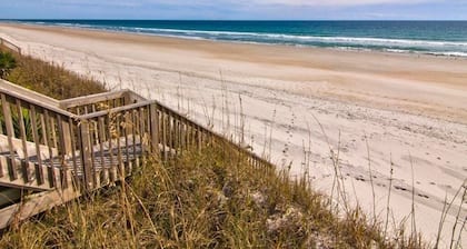 Wright St8 of Mind #113 Walk to beach & sound! Outdoor space & rooftop deck!