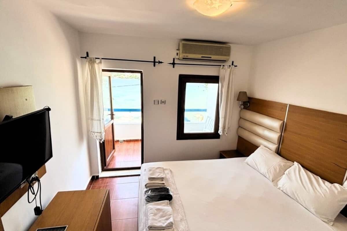 Deluxe Double Room | Premium bedding, desk, free WiFi