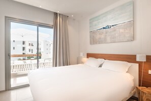 2 bedrooms, in-room safe, iron/ironing board, free WiFi - Colinas-Tahona 3.3 PENTHOUSE POOL VIEW & JACUZZI 2B (Arona)