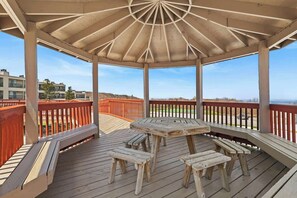 Outdoor dining - Ski Den Condo with Indoor Pool (Beech Mountain)
