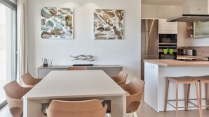 Dining - Colinas - Tinerfe 3.4 DELUXE SEA VIEW & JACUZZI 3B (Arona)