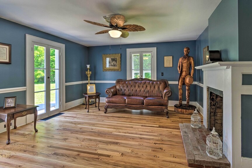 Walk To The Waterfront! Historic Sodus Point Home - Sodus Point, NY