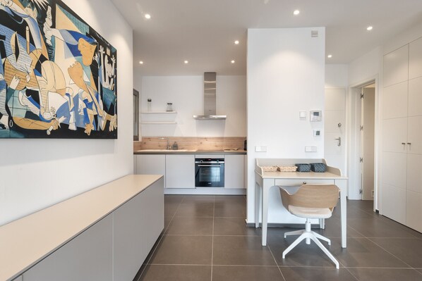 Fridge, microwave, oven, dishwasher