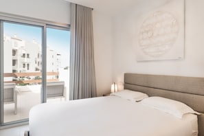 2 bedrooms, in-room safe, iron/ironing board, free WiFi - Colinas - Teguise 3.3 PENTHOUSE POOL VIEW & JACUZZI 2B (Arona)