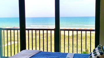 2 chambres, fer et planche Ă repasser, Wi-Fi gratuit, draps fournis