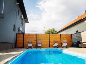 Huis (Four Bedroom Holiday Home with Pool) | Zwembad