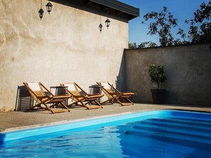 House (Four Bedroom Holiday Home with Pool) | Pool - Holiday Home Thesaurum (Knezevi Vinogradi)
