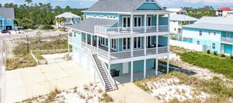 Upscale Vacation Home Within Walking Distance To Johnson Beach In Perdido Key